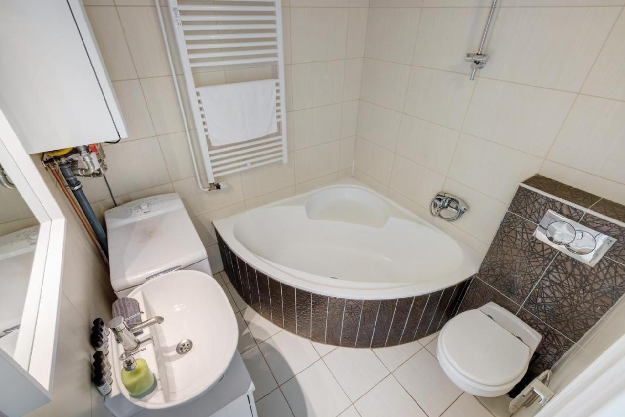 Elizabeth Garden Apartment บูดาเปสต์ ภายนอก รูปภาพ