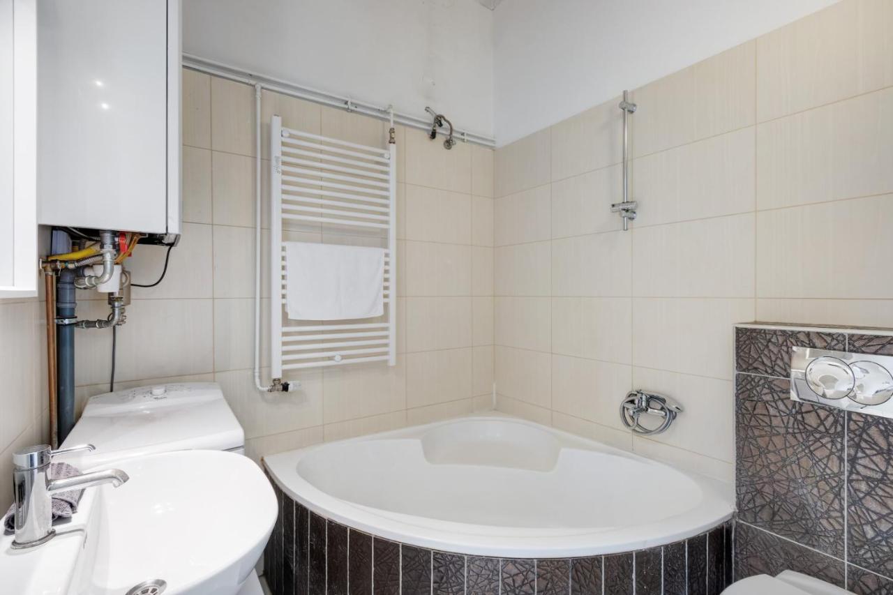 Elizabeth Garden Apartment บูดาเปสต์ ภายนอก รูปภาพ